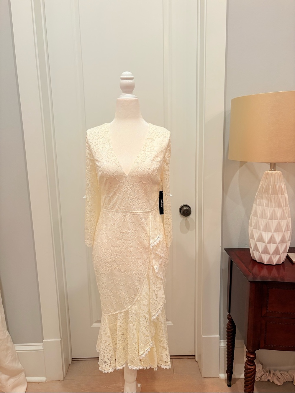 Lulu's Ivory Lace V-Neck Long Sleeve Wrap Wedding Dress